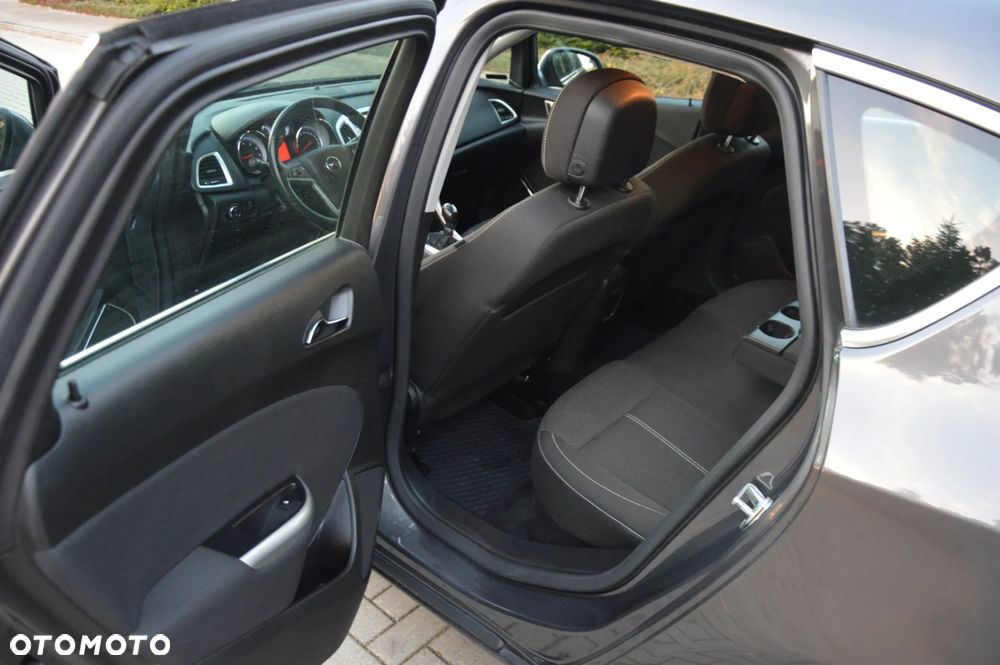 Opel Astra 1.6 Turbo Innovation - 16