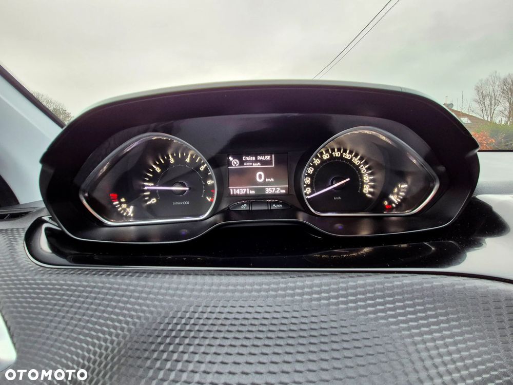 Peugeot 2008 PureTech 82 Style - 31