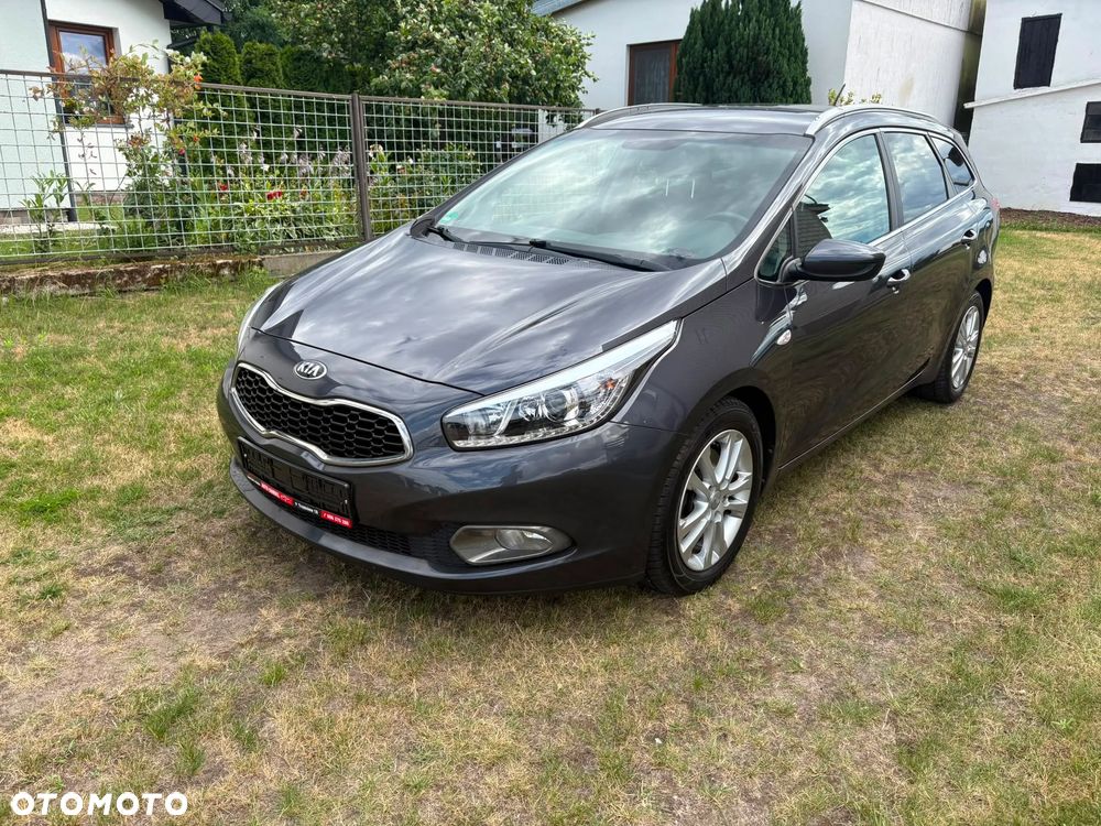 Kia Ceed 1.6 CRDi 128 Vision - 10
