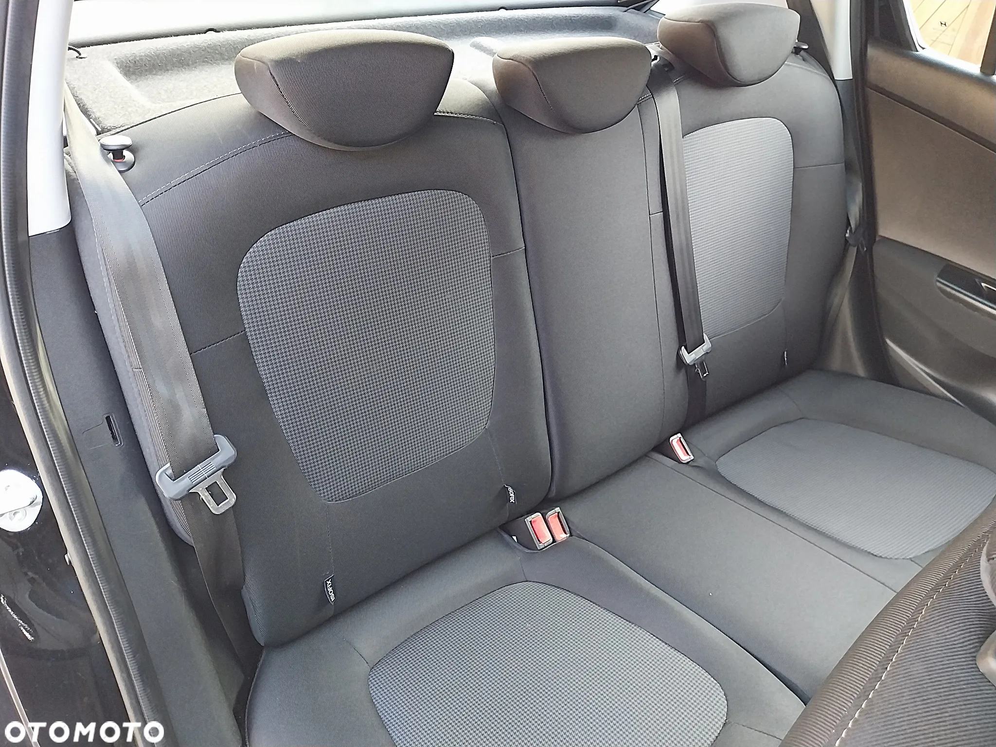 Hyundai i20 1.2 Trend - 8