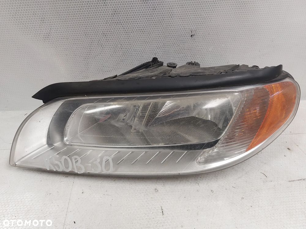 .  LAMPA PRZOD PRZEDNIA LEWA VOLVO V70 S80 - 1