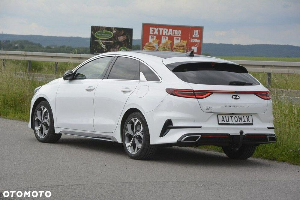 Kia ProCeed 1.6 CRDi SCR GT LINE - 4