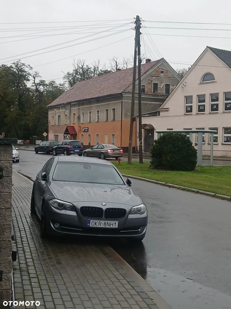 BMW Seria 5 528i - 6