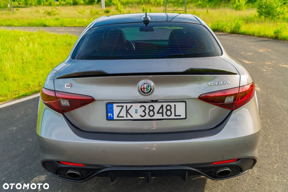 Alfa Romeo Giulia - 21