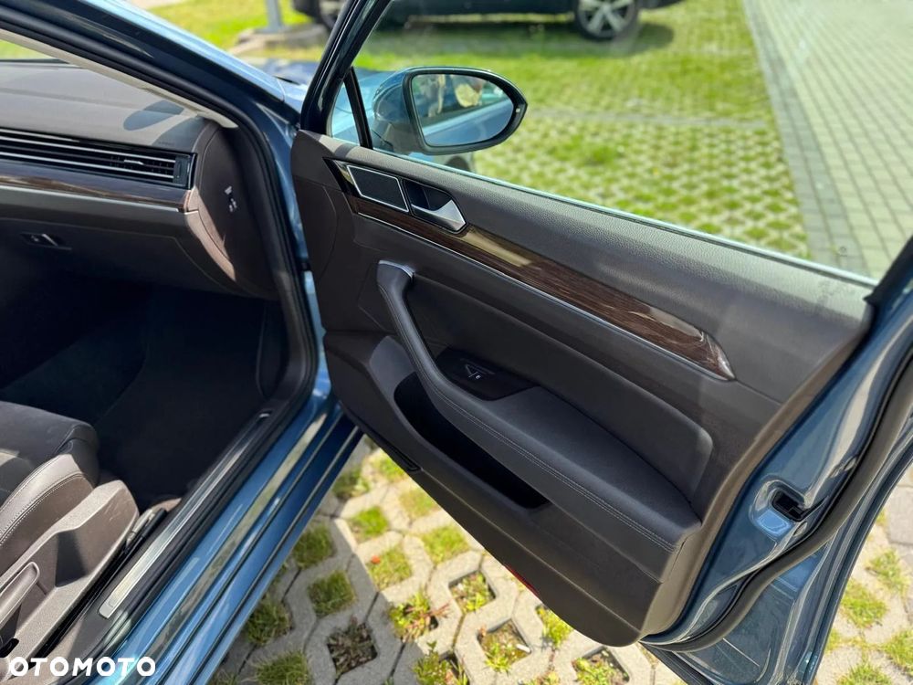 Volkswagen Passat 2.0 TDI Bi-Turbo BMT 4Mot Highline DSG - 7