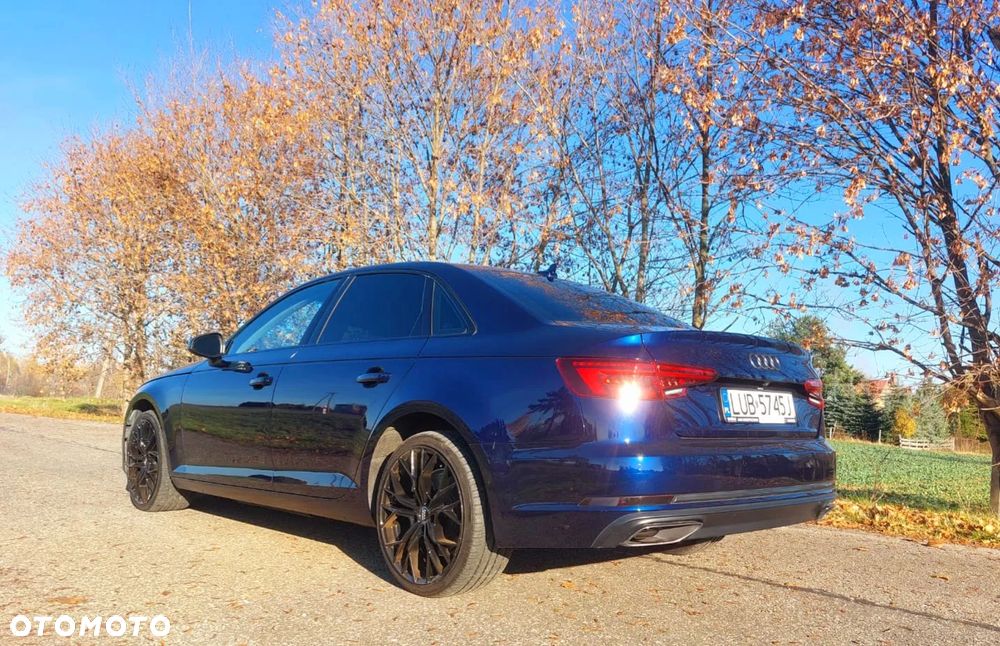 Audi A4 Limousine - 6