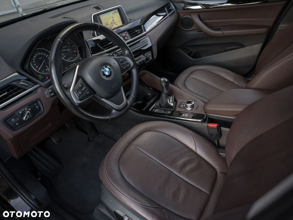 BMW X1 xDrive20d xLine - 25
