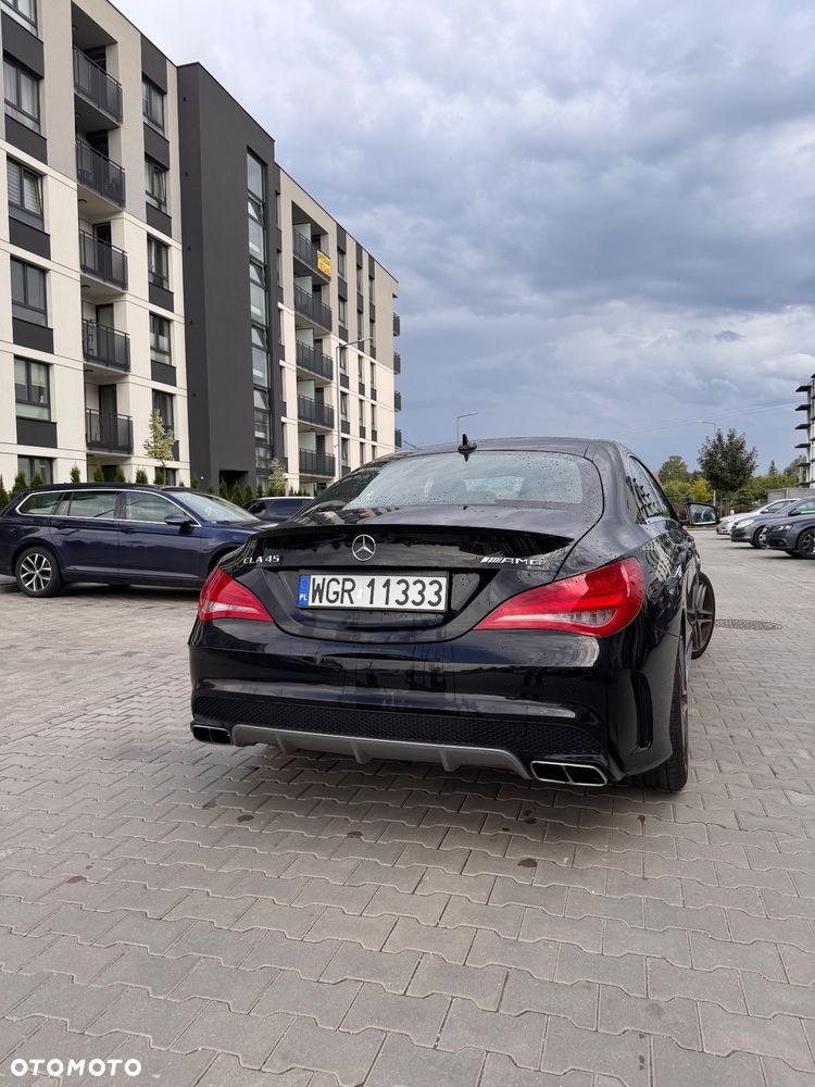 Mercedes-Benz CLA 45 AMG 4Matic 7G-DCT - 4