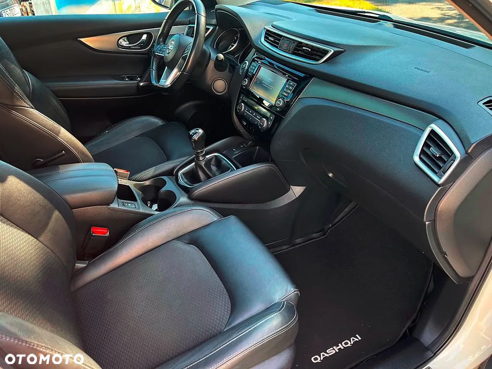 Nissan Qashqai 1.6 DIG-T Tekna - 9