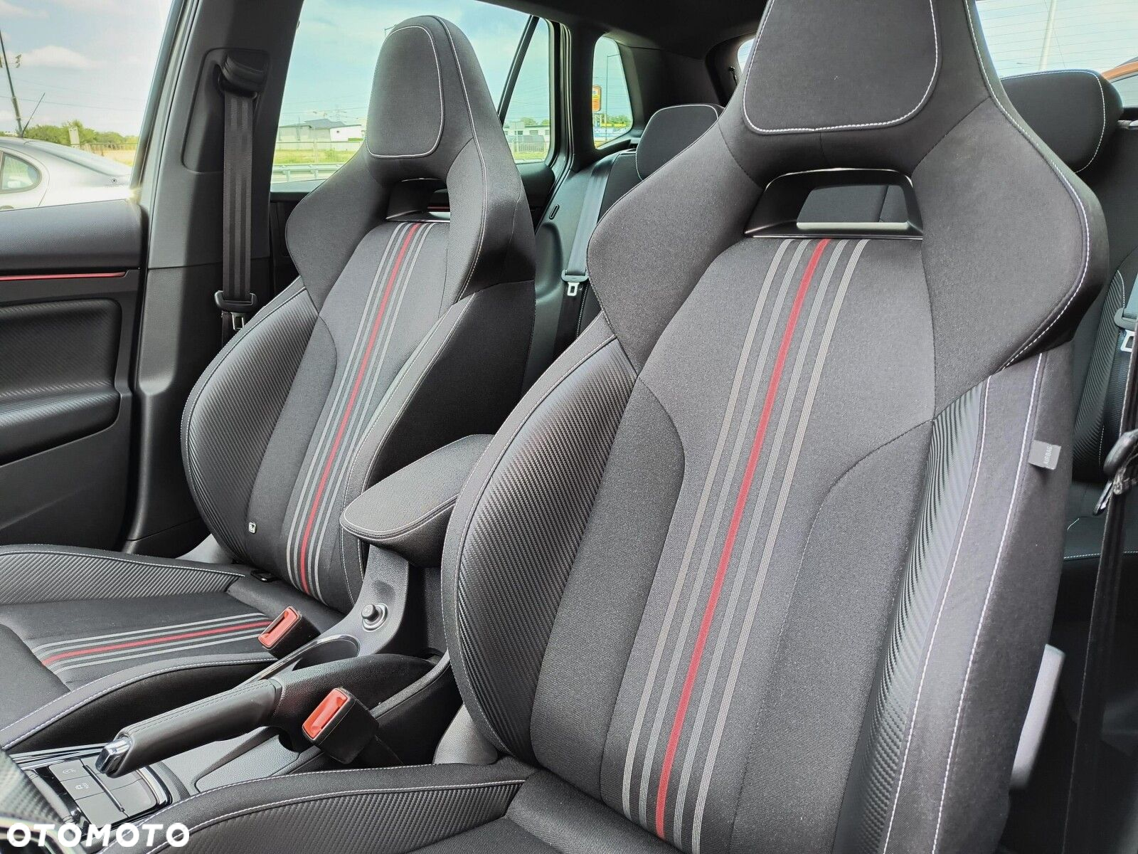 Skoda Kamiq 1.5 TSI Monte Carlo DSG - 11