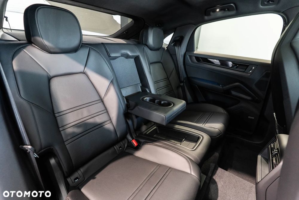 Porsche Cayenne E-Hybrid PHEV - 13