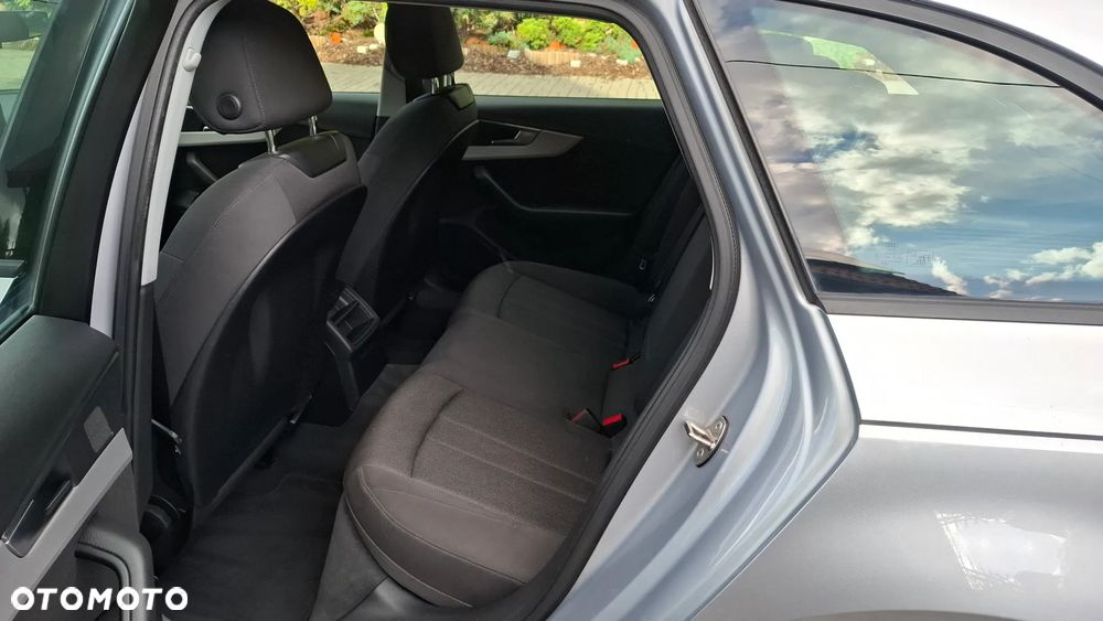 Audi A4 Avant 2.0 TDI S tronic design - 17