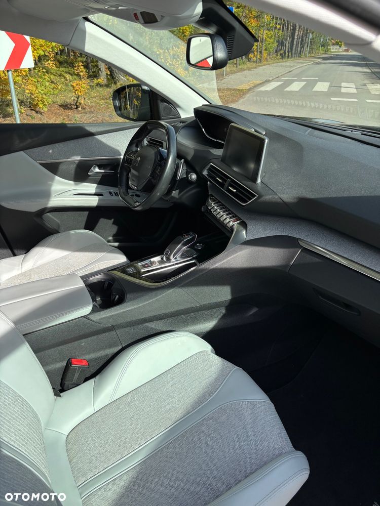 Peugeot 5008 1.6 BlueHDI Allure S&S EAT6 - 12