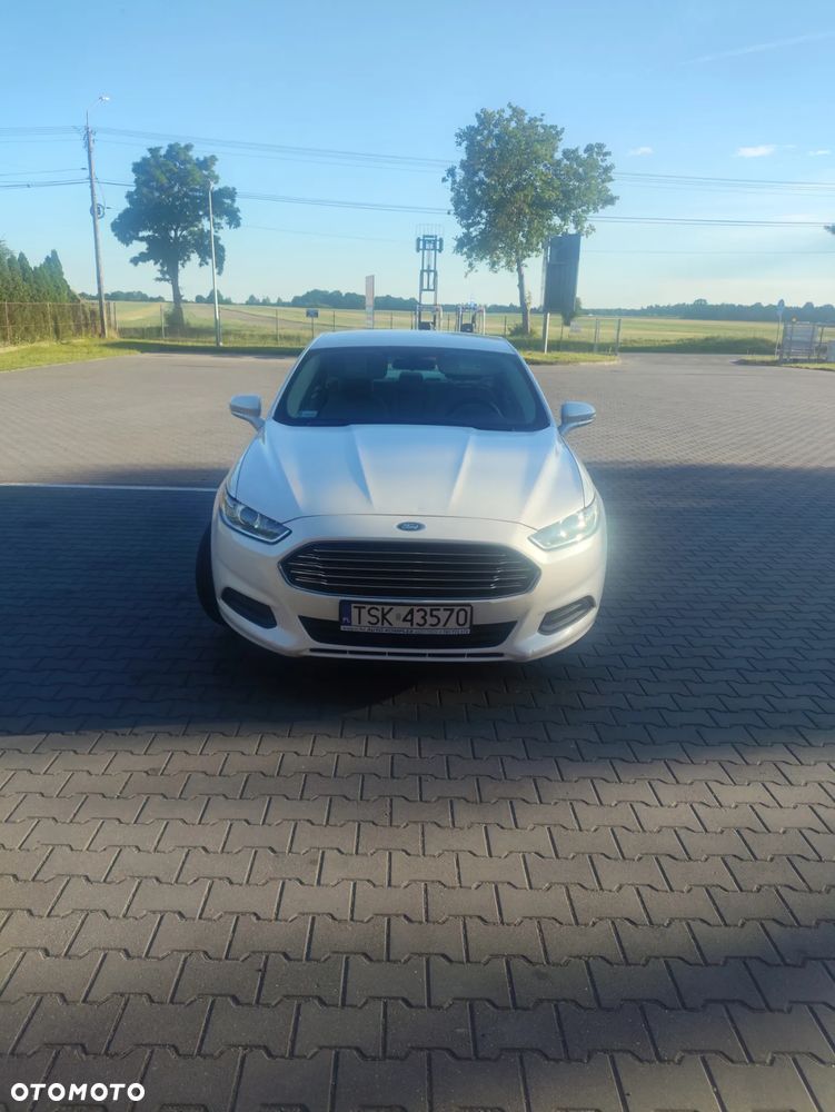 Ford Fusion - 8