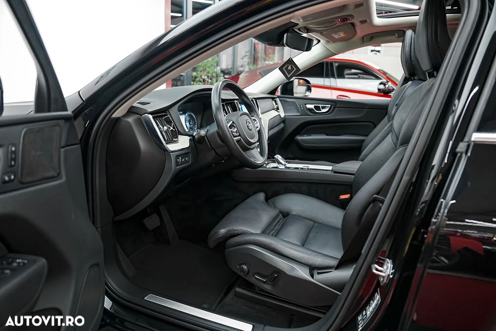 Volvo XC 60 Recharge T6 Twin Engine eAWD Inscription Expression - 4