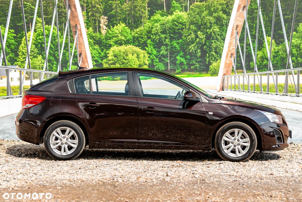 Chevrolet Cruze - 40