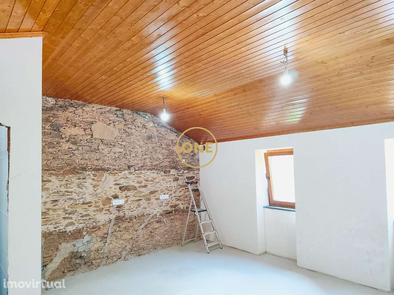 Moradia Rústica em Xisto T1+1 | Reabilitada chave-na-mão - Grande imagem: 4/36