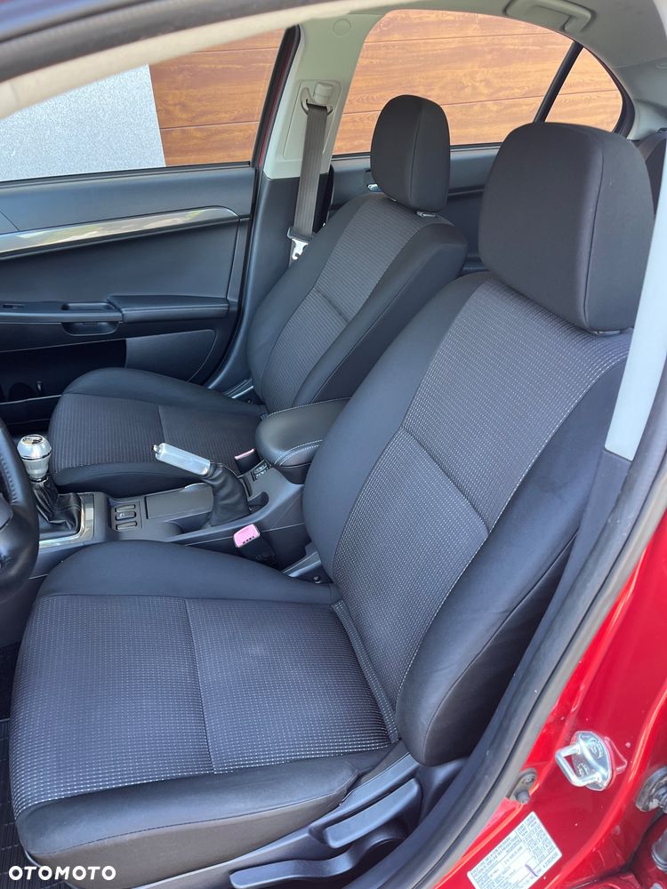 Mitsubishi Lancer - 13