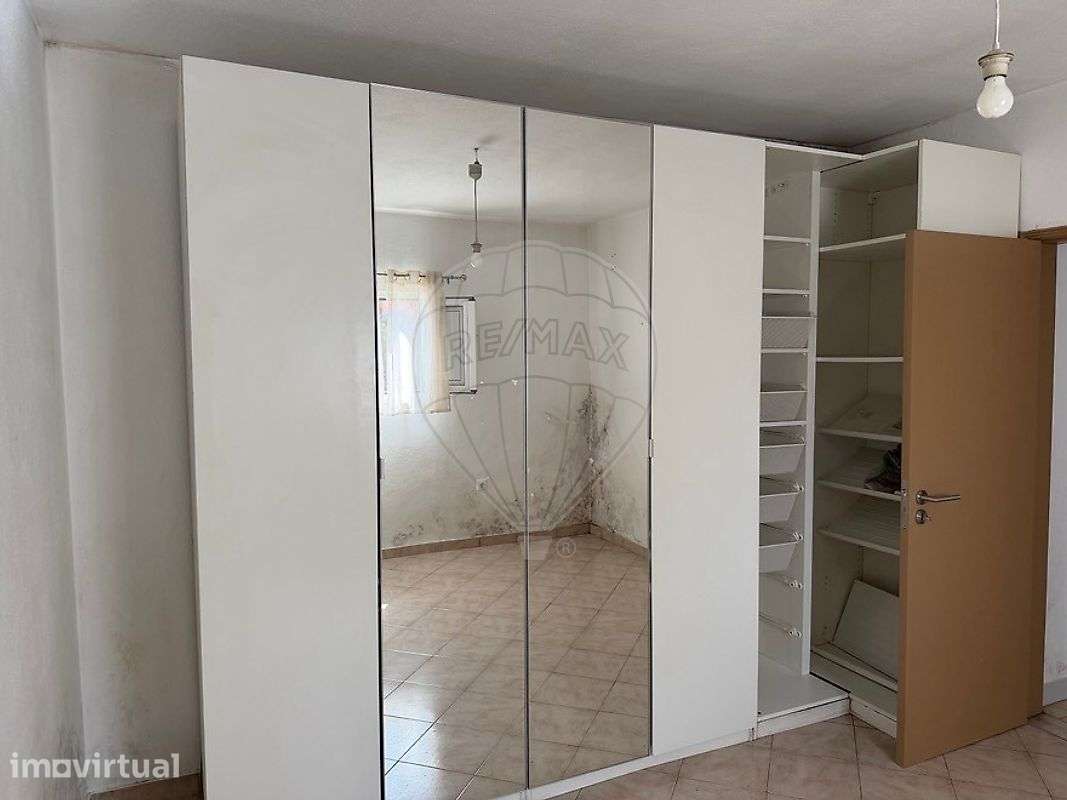 Moradia T2 para venda - Grande imagem: 2/15