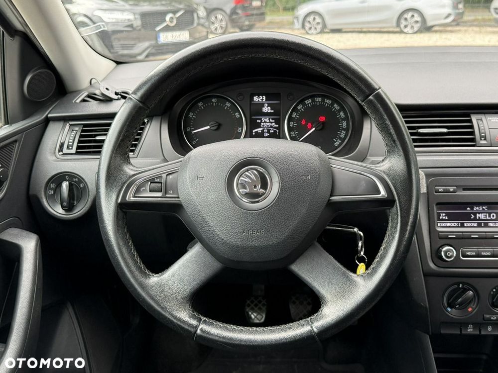 Skoda RAPID - 18