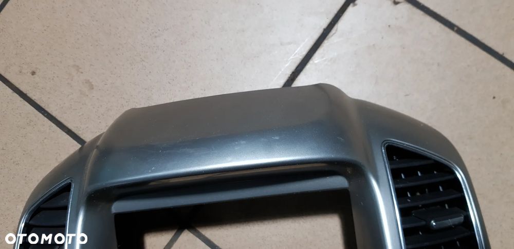 Chevrolet Captiva Lift Ramka Radia Wyświetlacza - 11