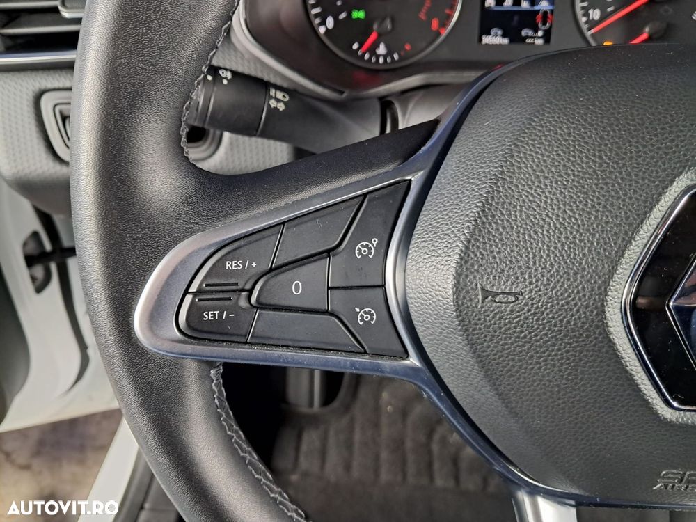 Renault Clio - 9