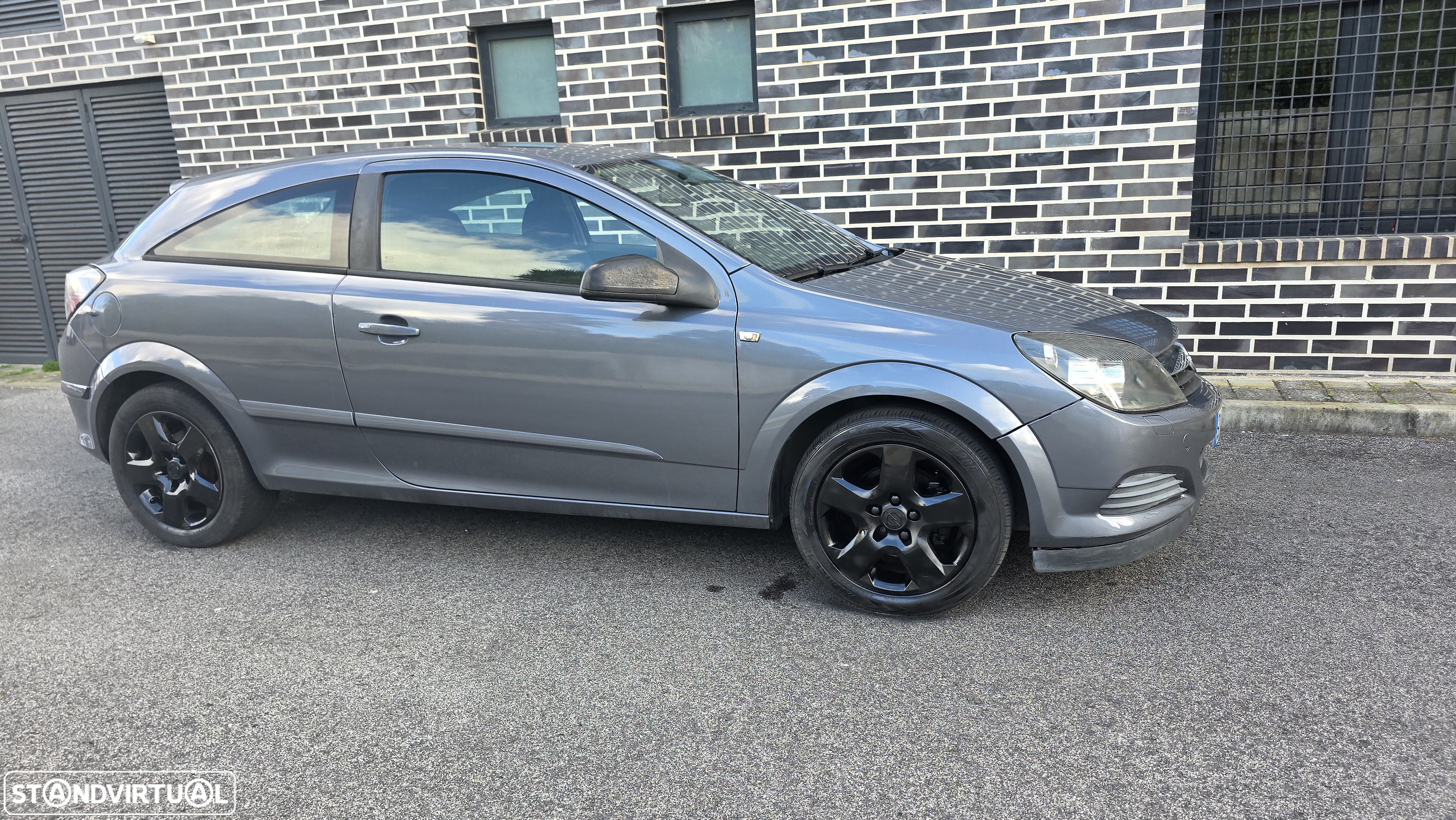 Opel Astra GTC 1.3 CDTi - 4