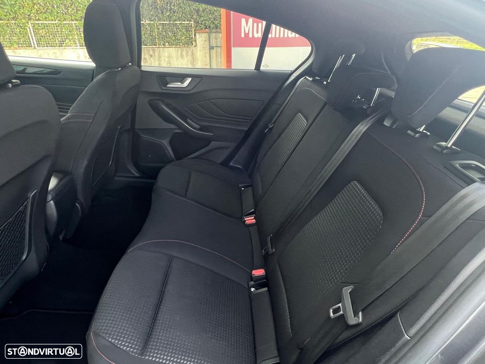 Ford Focus 1.0 EcoBoost MHEV ST-Line Style SIP - 32
