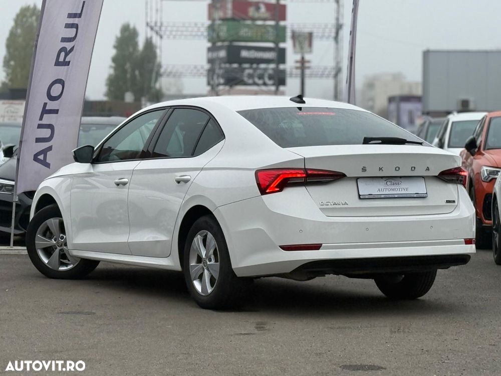 Skoda Octavia - 10