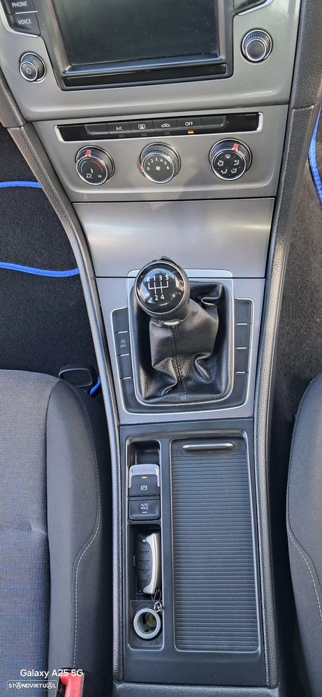 VW Golf 1.6 TDI BlueMotion Comfortline - 24