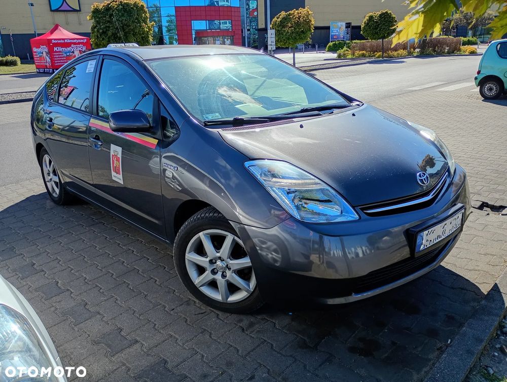 Toyota Prius 1.5 VVT-i Sol - 1