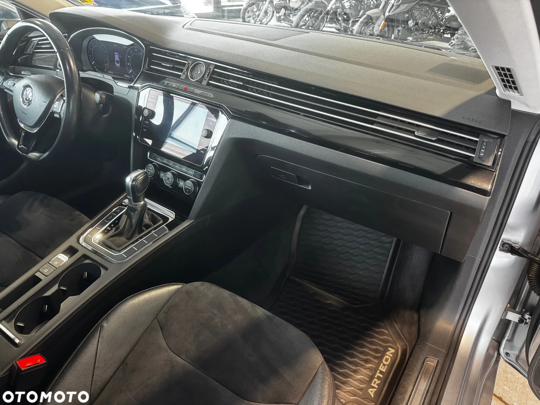 Volkswagen Arteon 2.0 TSI Essence DSG - 16