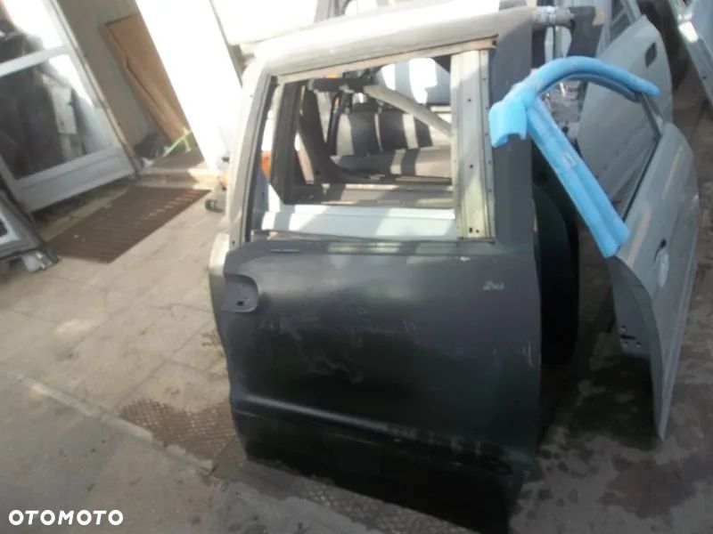 Nissan Serena drzwi nowe oryginał tył prawe tylne - 1