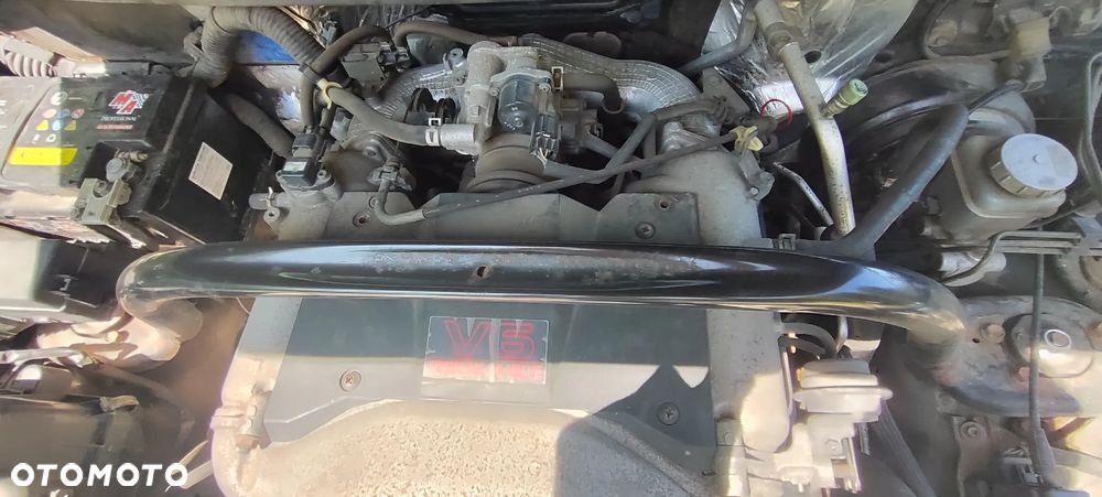 Suzuki Grand Vitara 2.7 V6 7os - 27