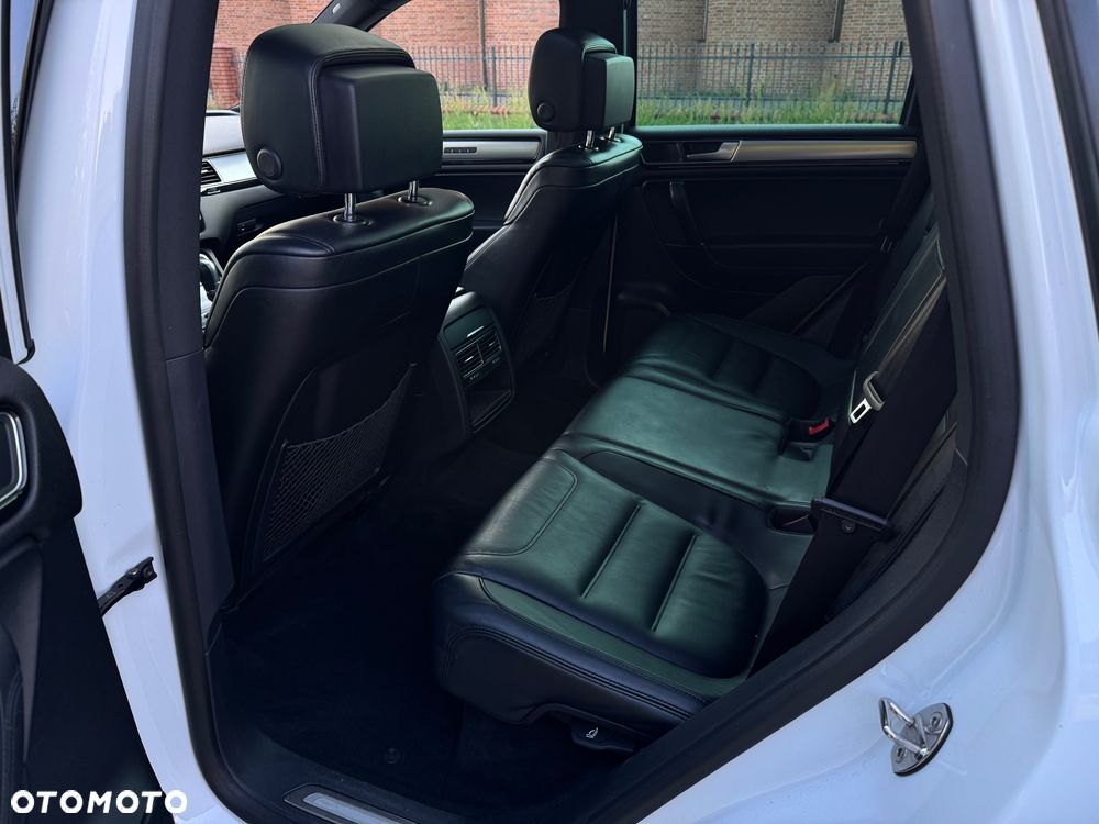Volkswagen Touareg 3.0 V6 TDI BMT Perfectline R-Style - 18