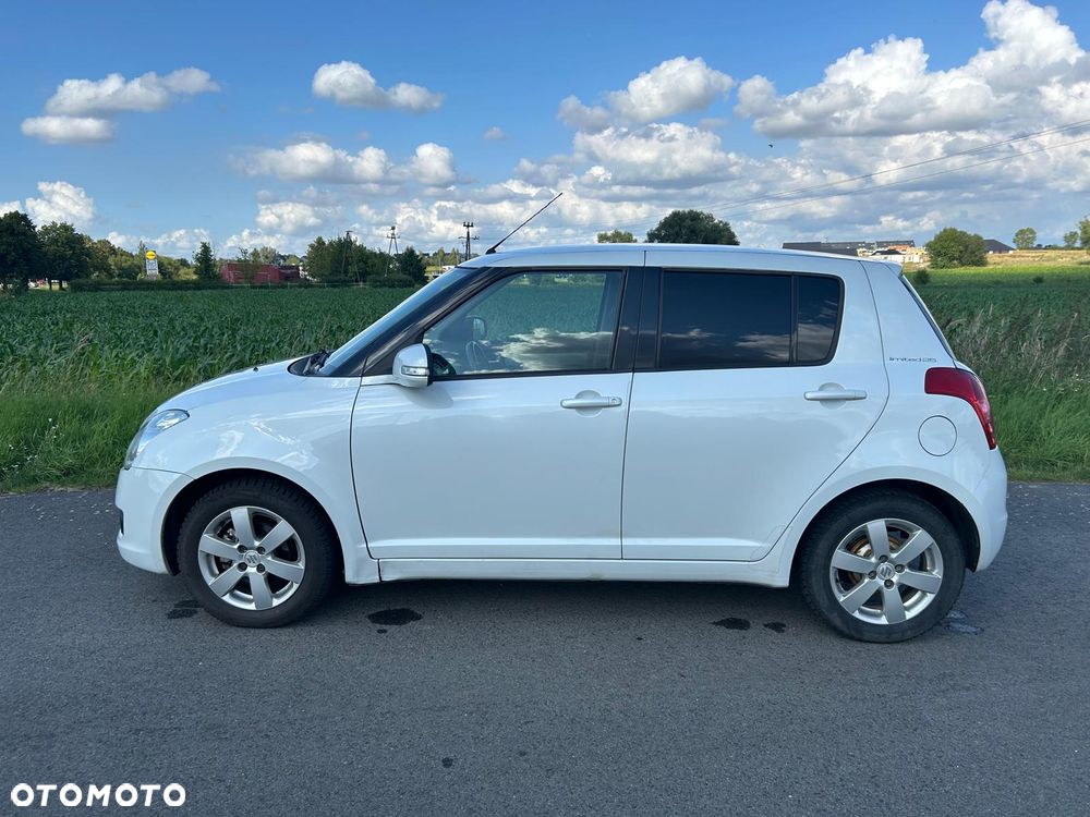 Suzuki Swift 1.3 Limited 25 - 7
