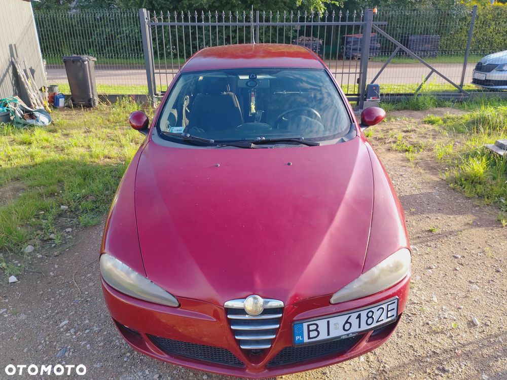 Alfa Romeo 147 1.6 Twin Spark Distinctive - 3