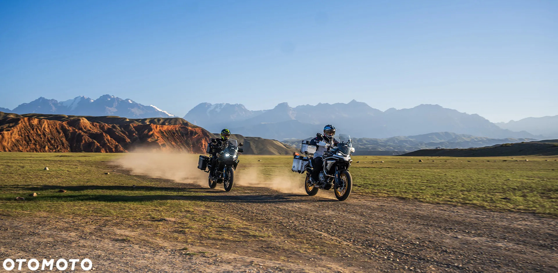 CFMoto MT - 10