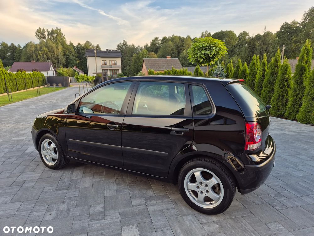 Volkswagen Polo 1.4 16V Q-Line - 22