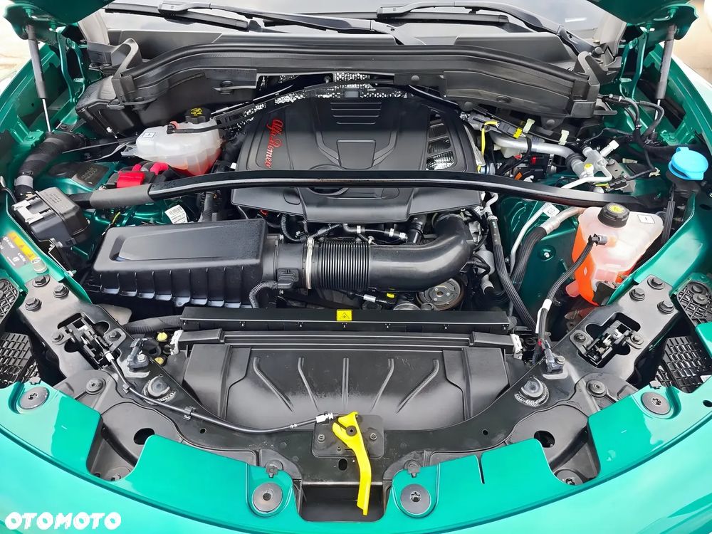 Alfa Romeo Stelvio 2.0 Turbo 16V AT8-Q4 Tributo Italiano - 12