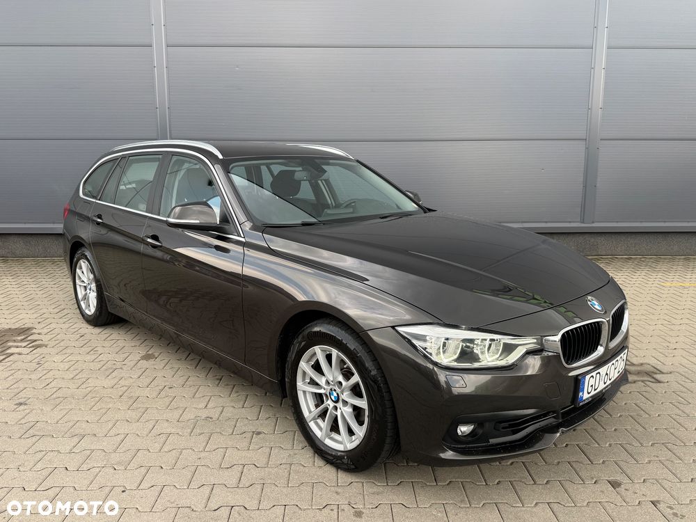 BMW Seria 3 320i Advantage - 2