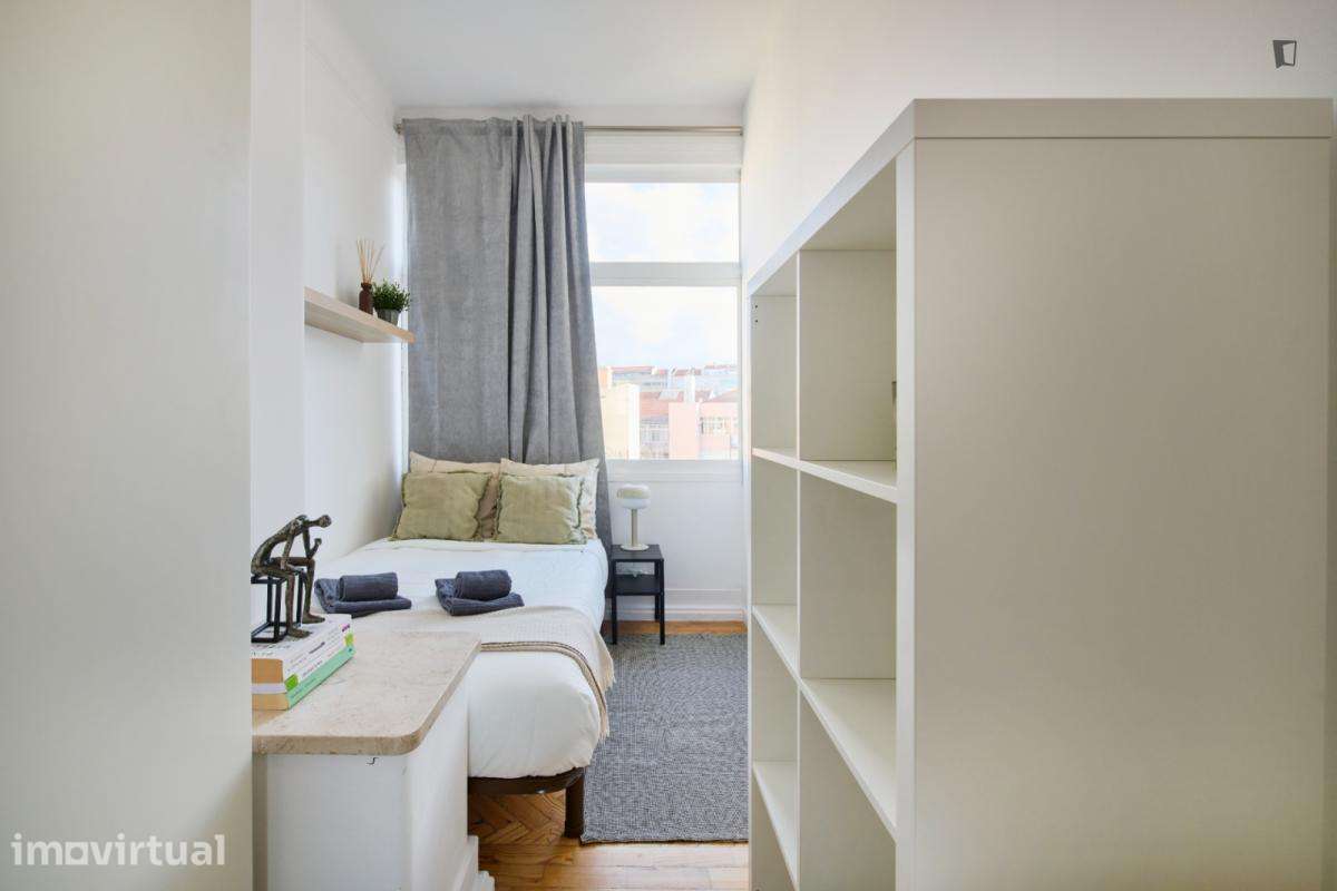 Quarto - localizado em Entrecampos Lisbon - Grande imagem: 4/40