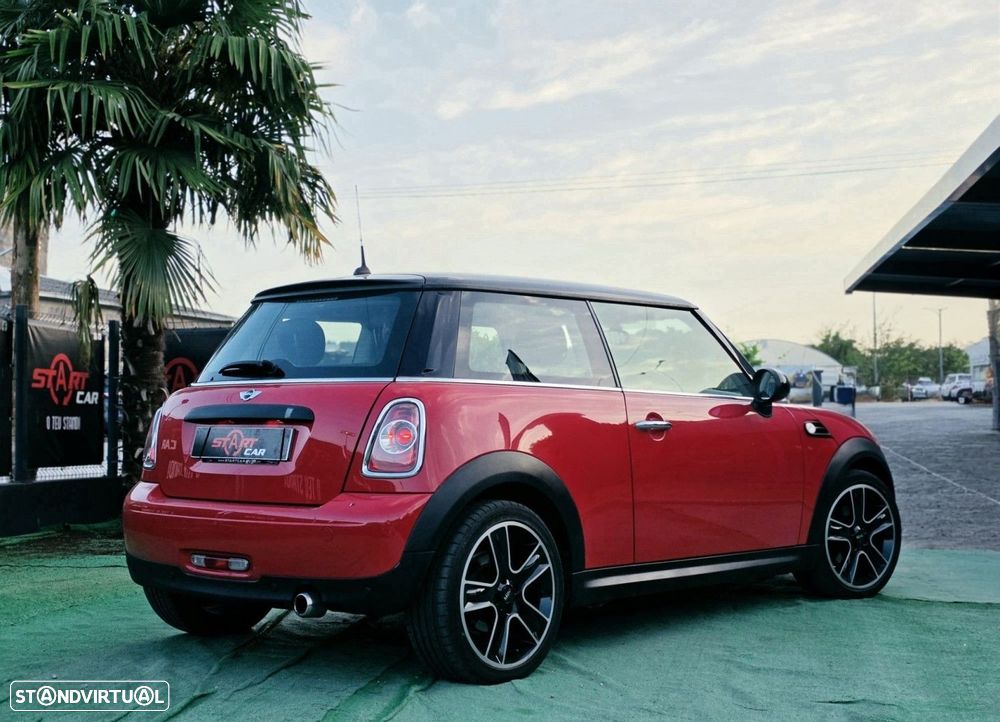 MINI 3 Portas Cooper D - 4