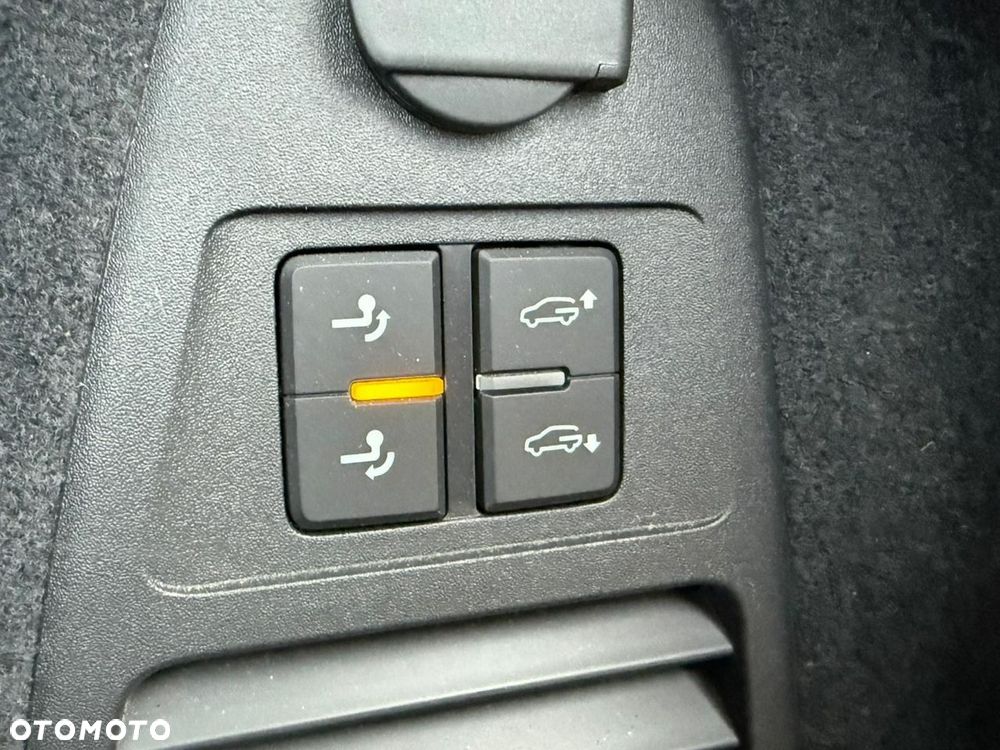 Volkswagen Touareg 3.0 V6 TDI SCR 4Motion Automatik R-Line - 27