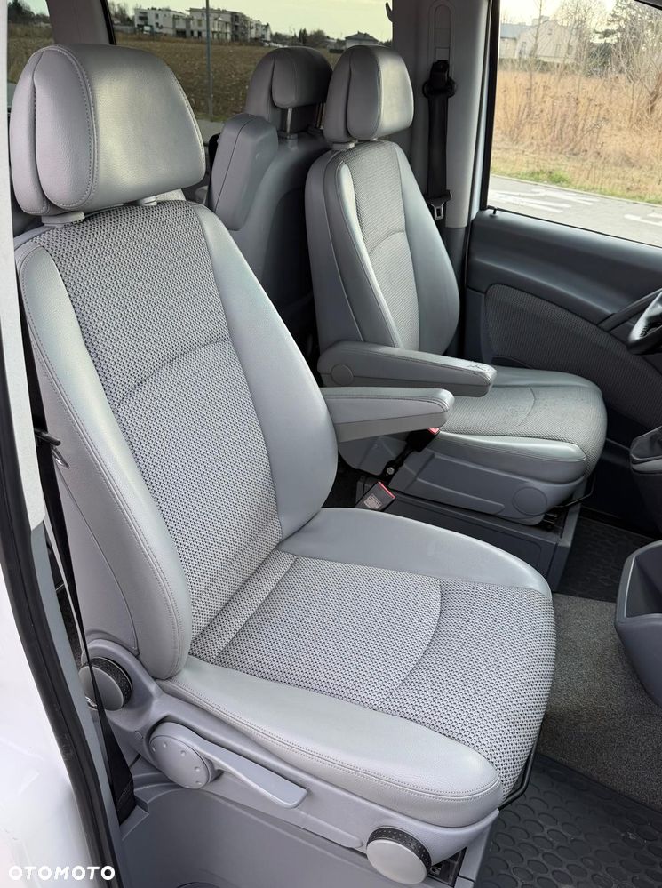 Mercedes-Benz Viano - 24