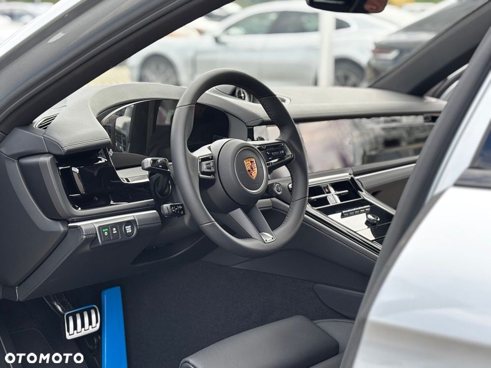 Porsche Panamera - 27