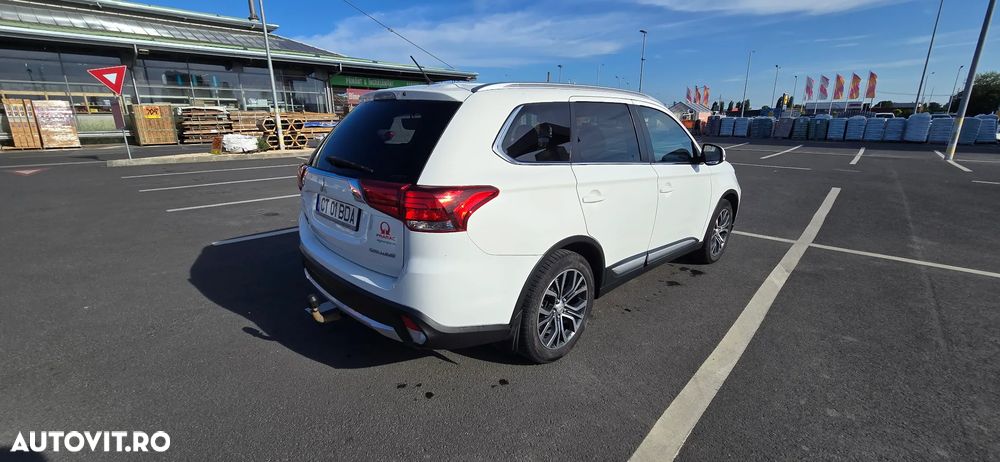Mitsubishi Outlander 2.2 Litre DI-D AWD Instyle - 2