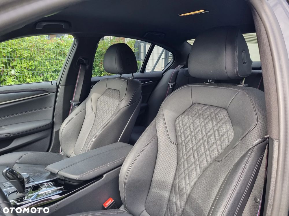 BMW Seria 5 520d xDrive MHEV M Sport sport - 6