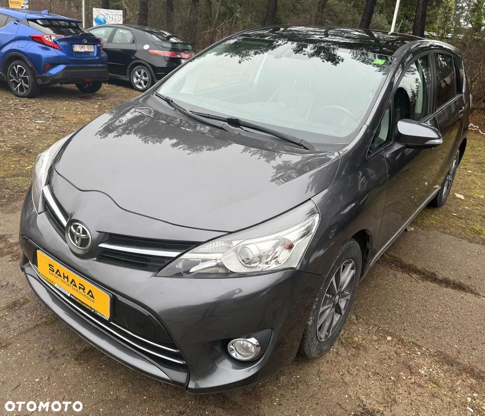 Toyota Verso 1.6 D-4D Prestige - 3