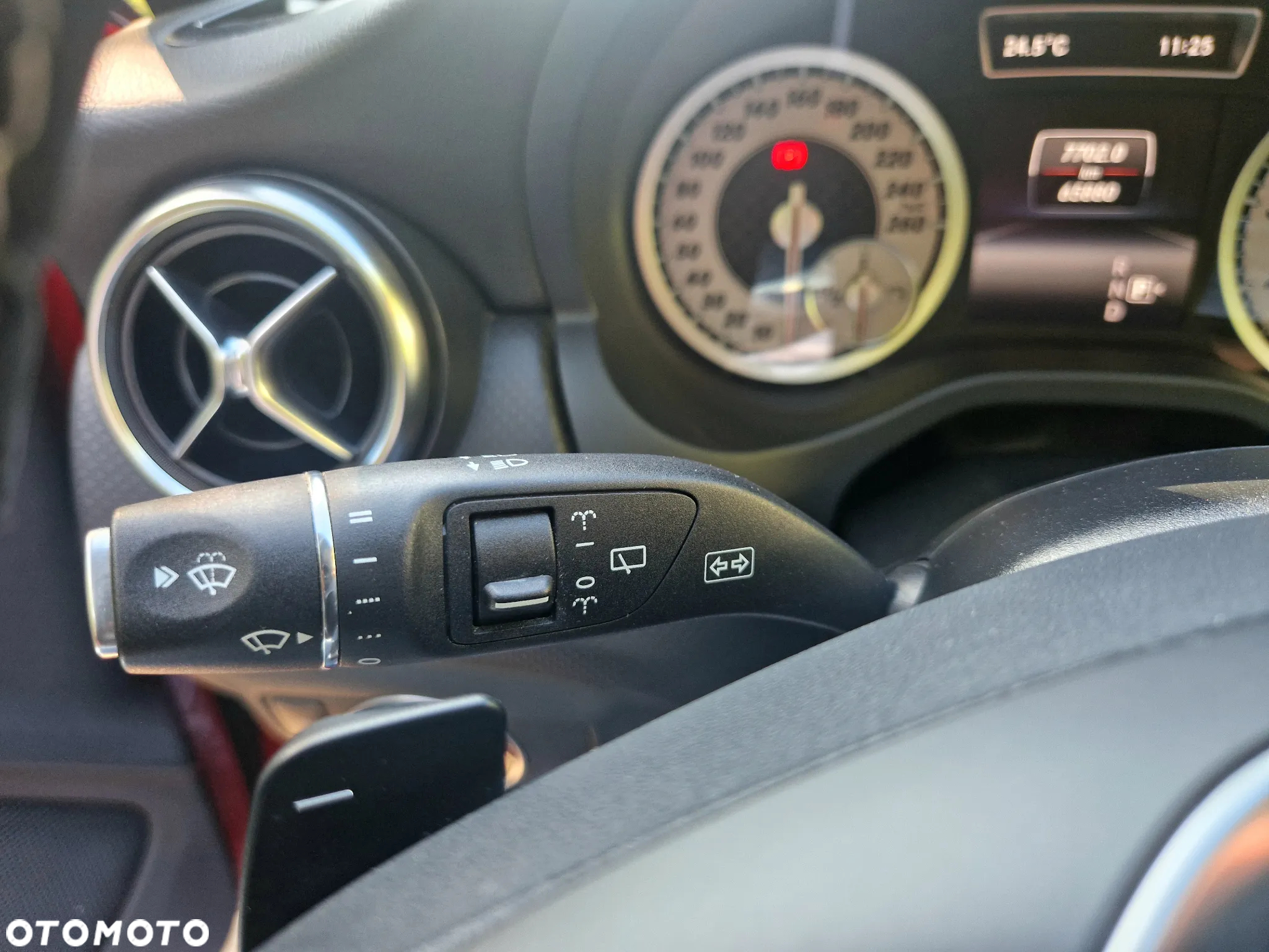 Mercedes-Benz Klasa A 180 7G-DCT - 28